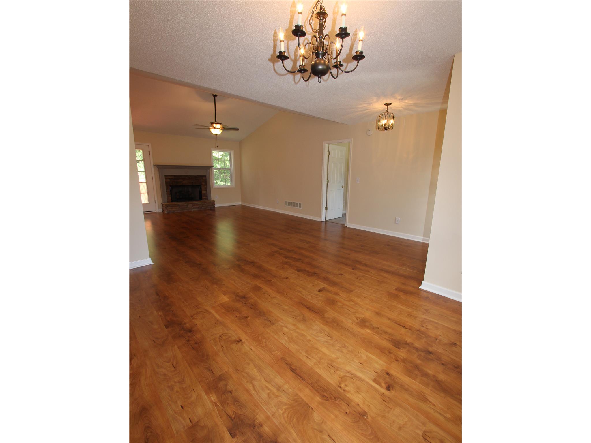 150 Castle Hl, Tyrone, GA 30290 photo 9