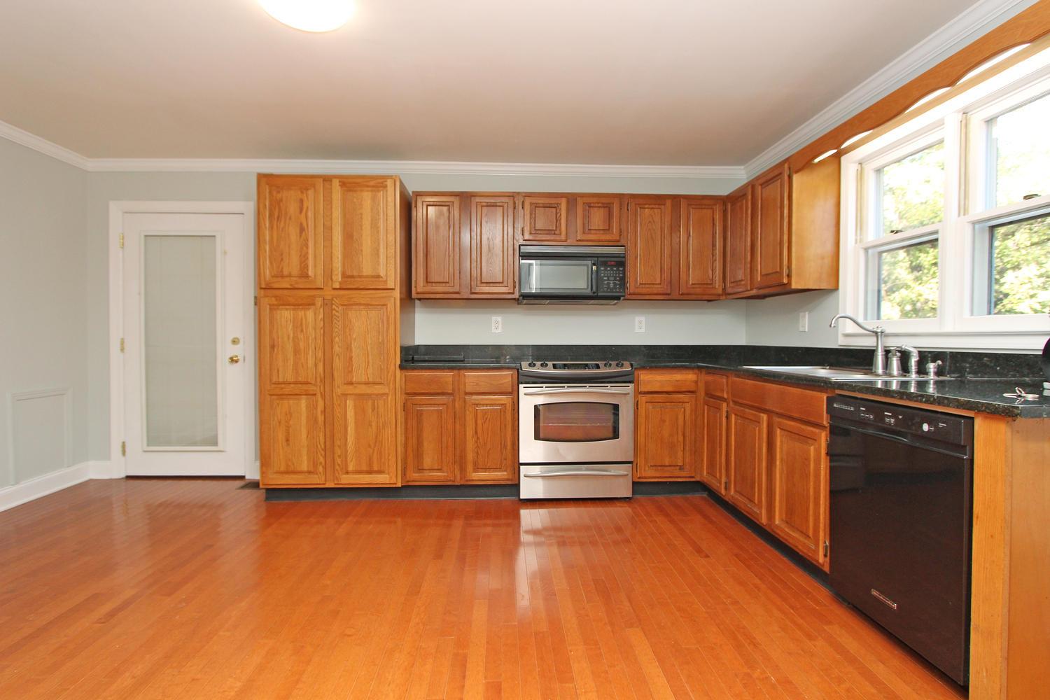 2297 Wallace Dr, Chamblee, GA 30341 photo 6