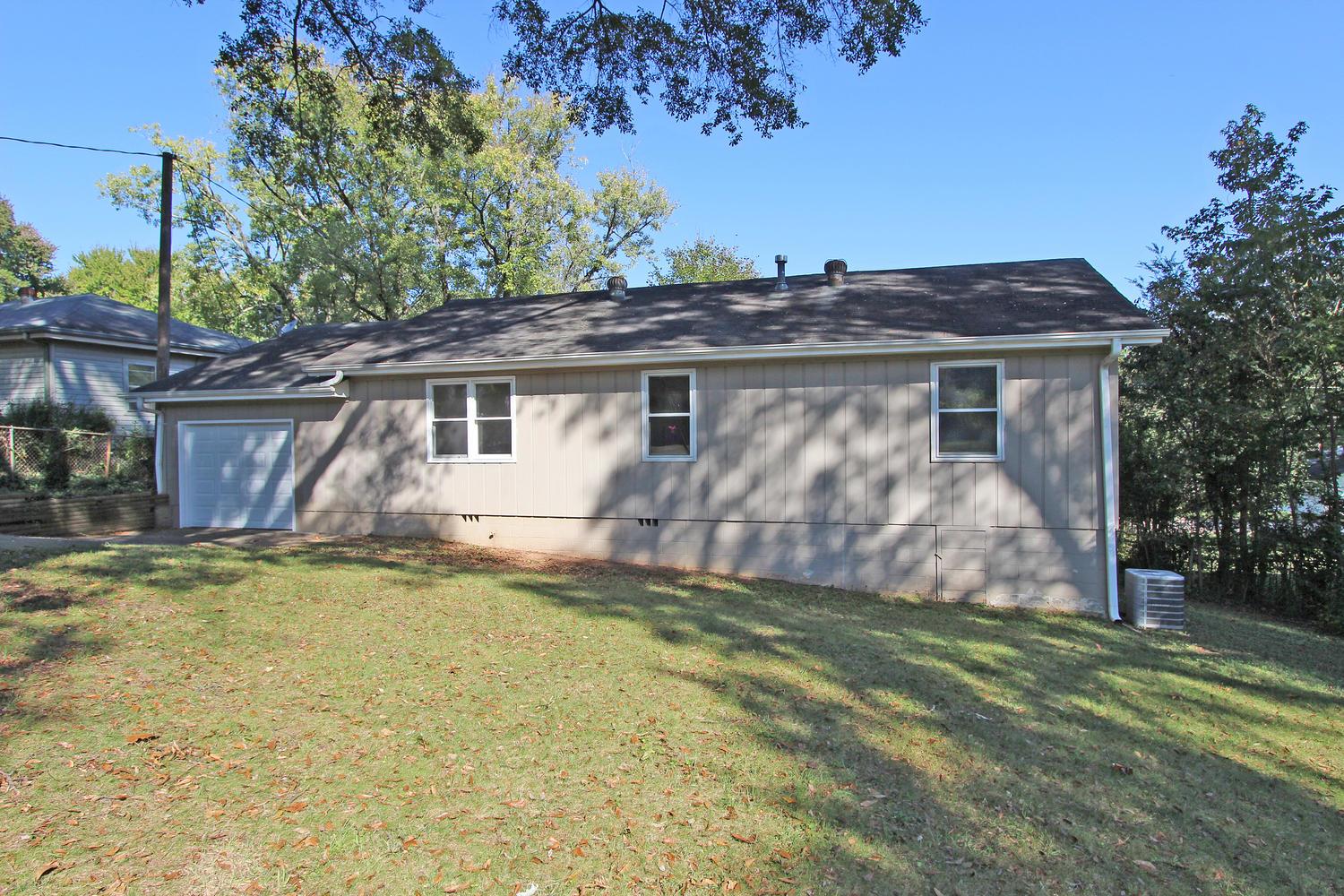 2297 Wallace Dr, Chamblee, GA 30341 photo 17
