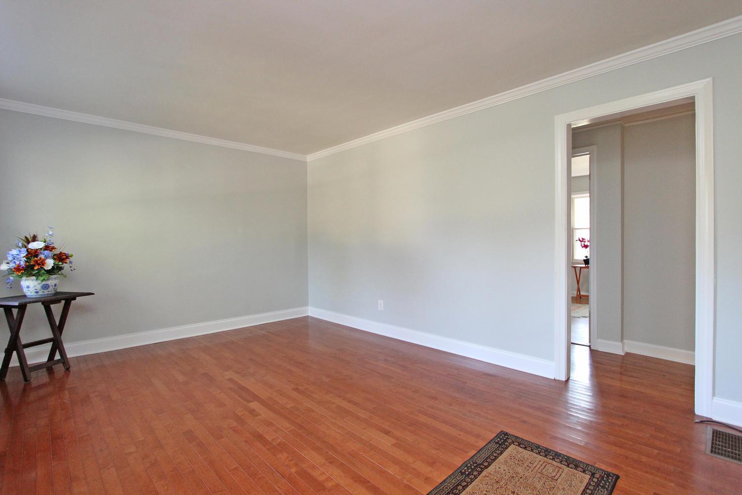2297 Wallace Dr, Chamblee, GA 30341 photo 5
