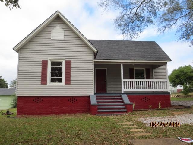 103 E Sears St, Valley, AL 36854 photo 1