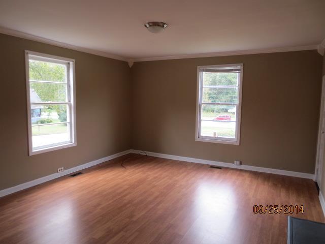 103 E Sears St, Valley, AL 36854 photo 8