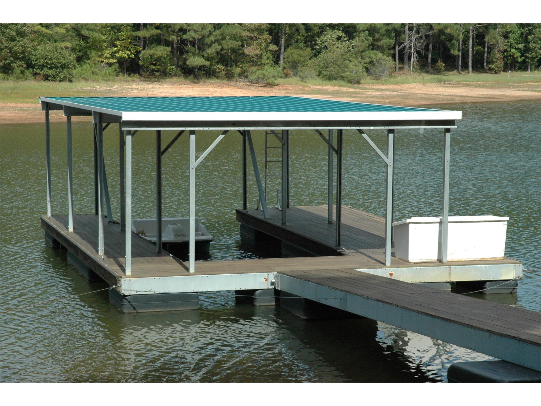 135 S Pine Cove Dr, Lagrange, GA 30240 photo 3