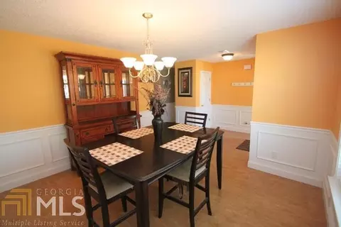 208 Covington Cv, Byron, GA 31008 photo 4