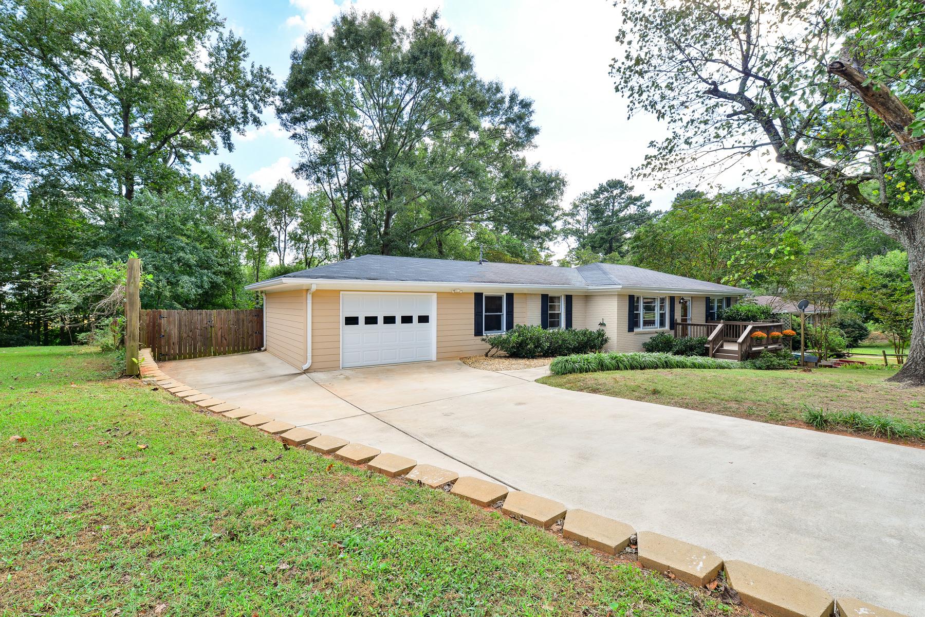 2053 Warren Dr, Austell, GA 30106 photo 2