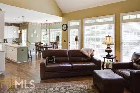 470 River Mist Dr, Suwanee, GA 30024 photo 8