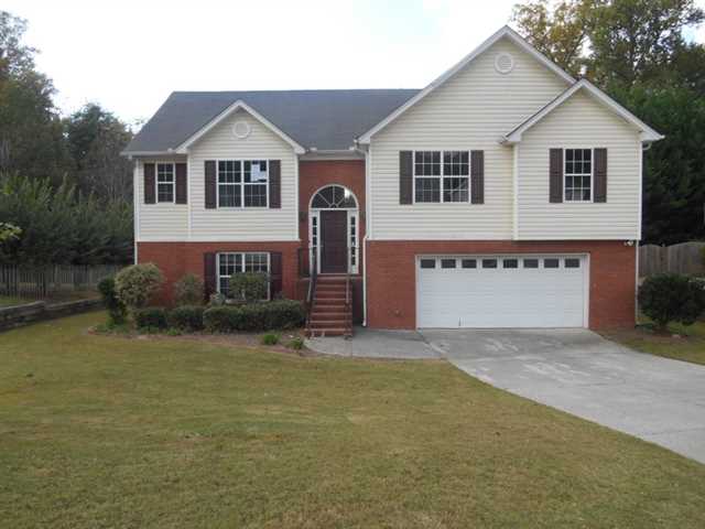 3258 Sharp Creek Ln, Buford, GA 30519 photo 1