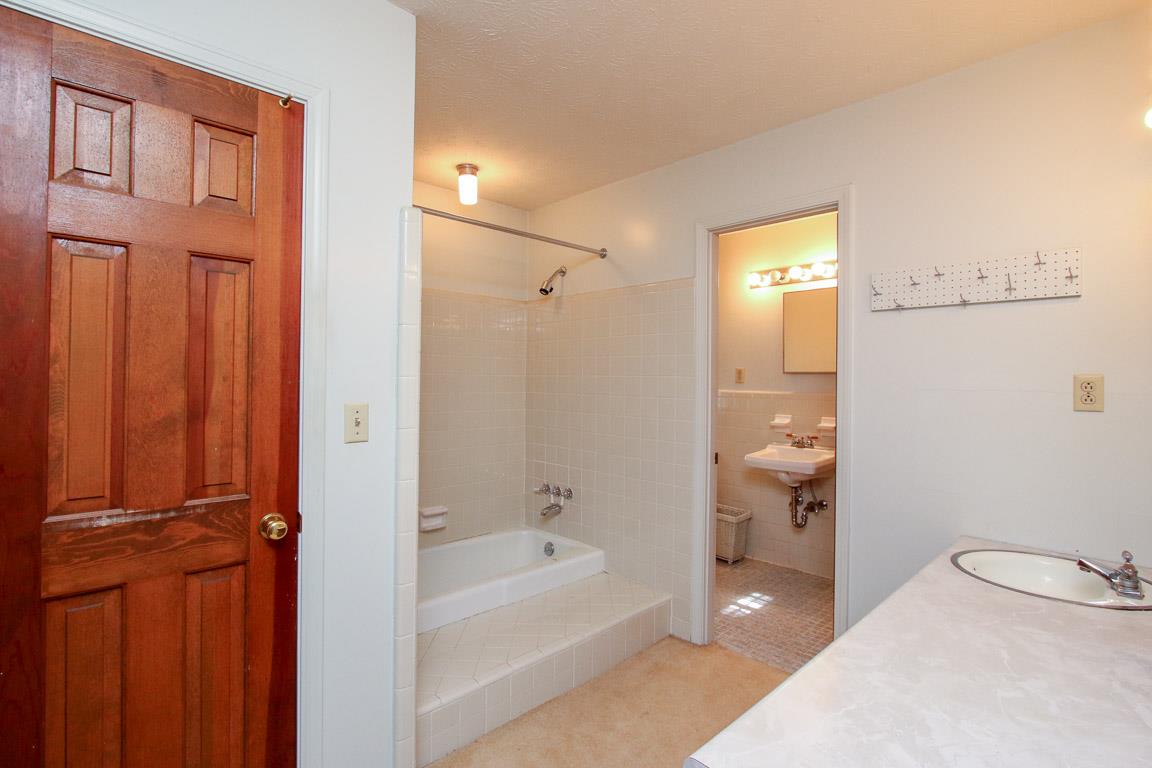 2201 Eagle Ter, Duluth, GA 30096 photo 11