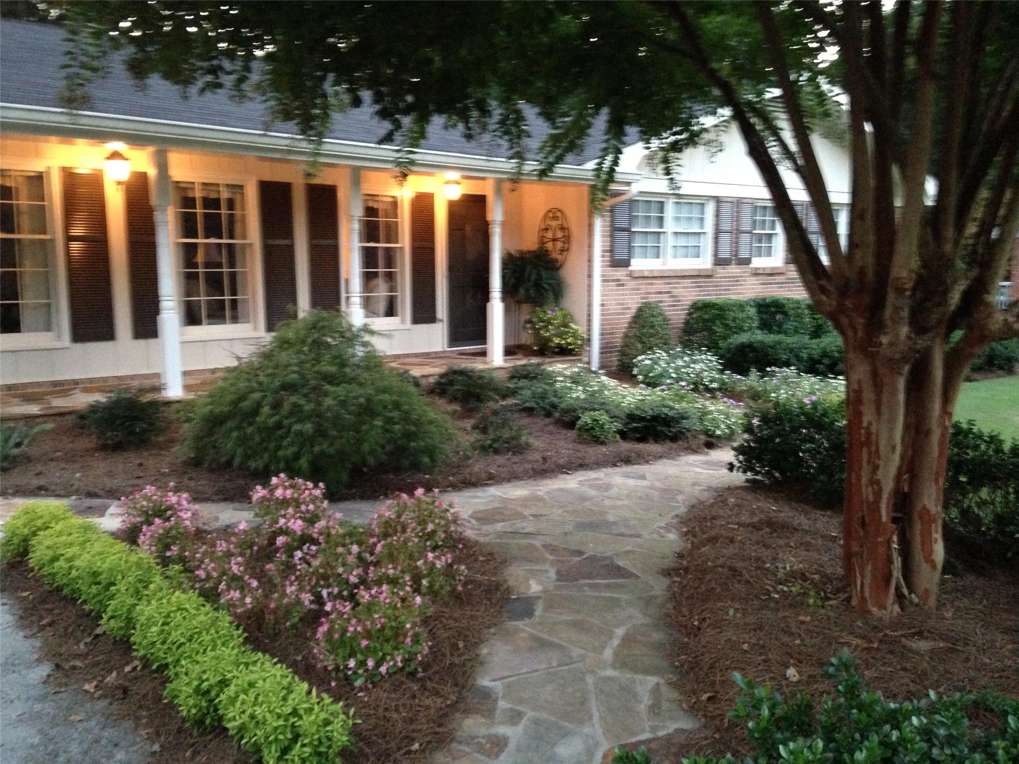 1731 Eldonlas Ct, Stone Mountain, GA 30087 photo 1