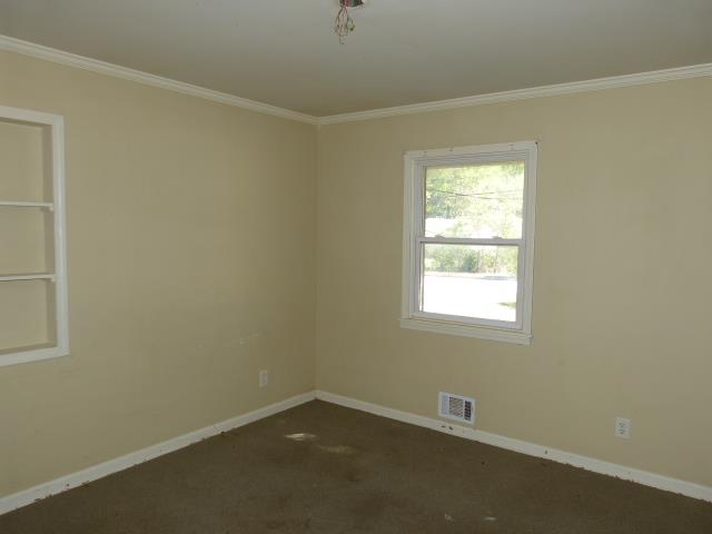 559 N Second St, Griffin, GA 30223 photo 15