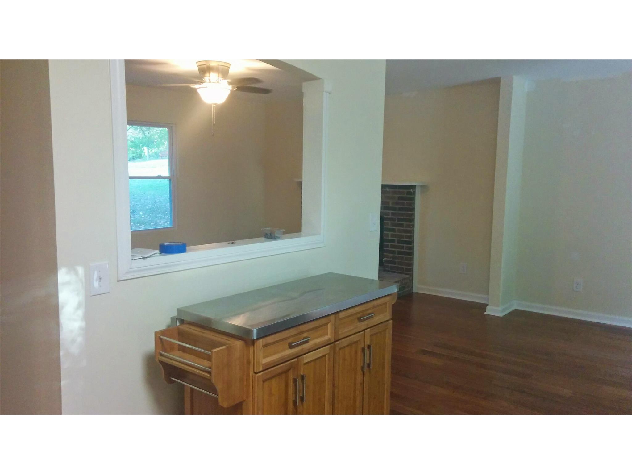 2747 King Arthur Ct, Buford, GA 30519 photo 5