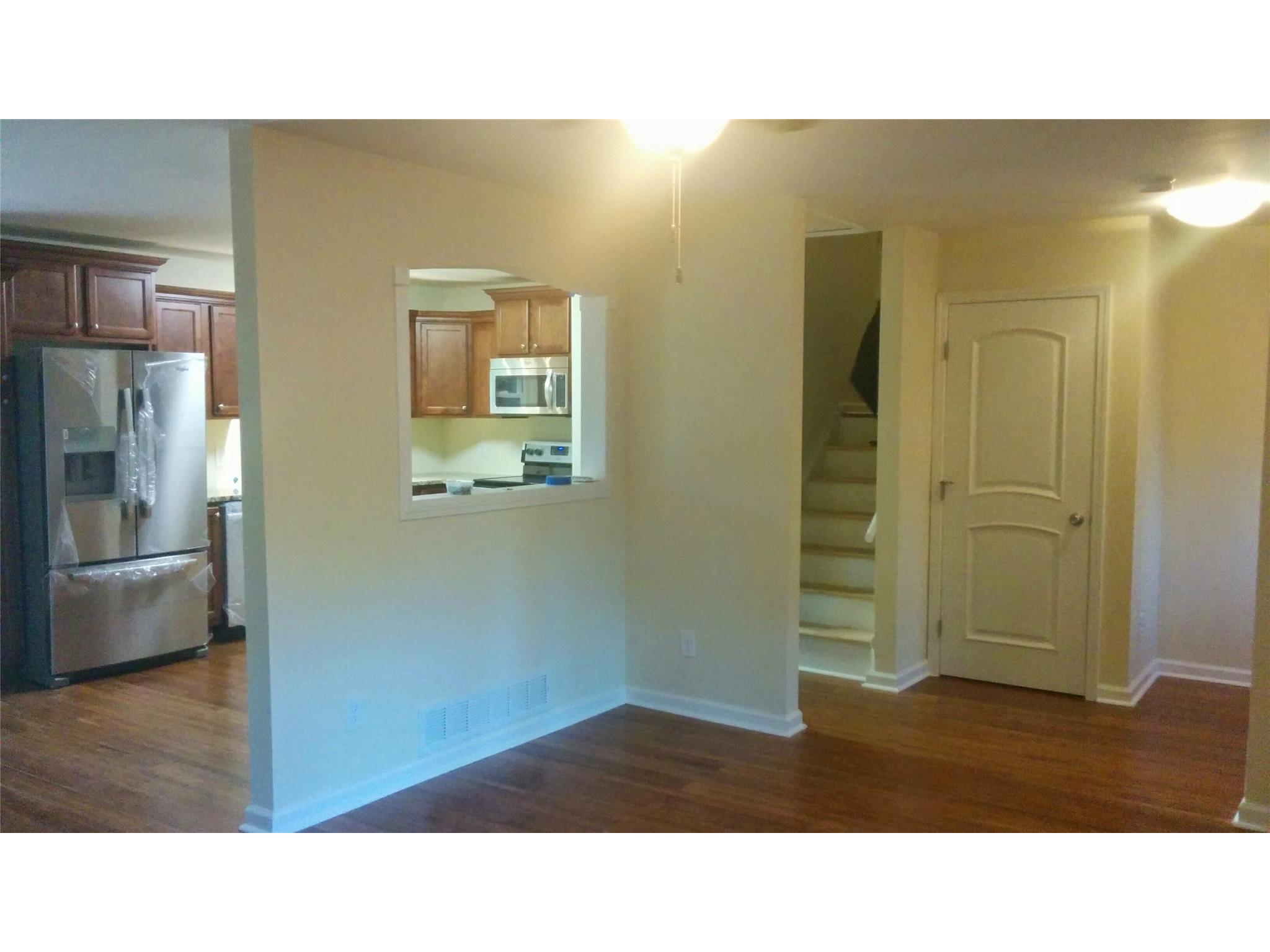 2747 King Arthur Ct, Buford, GA 30519 photo 9