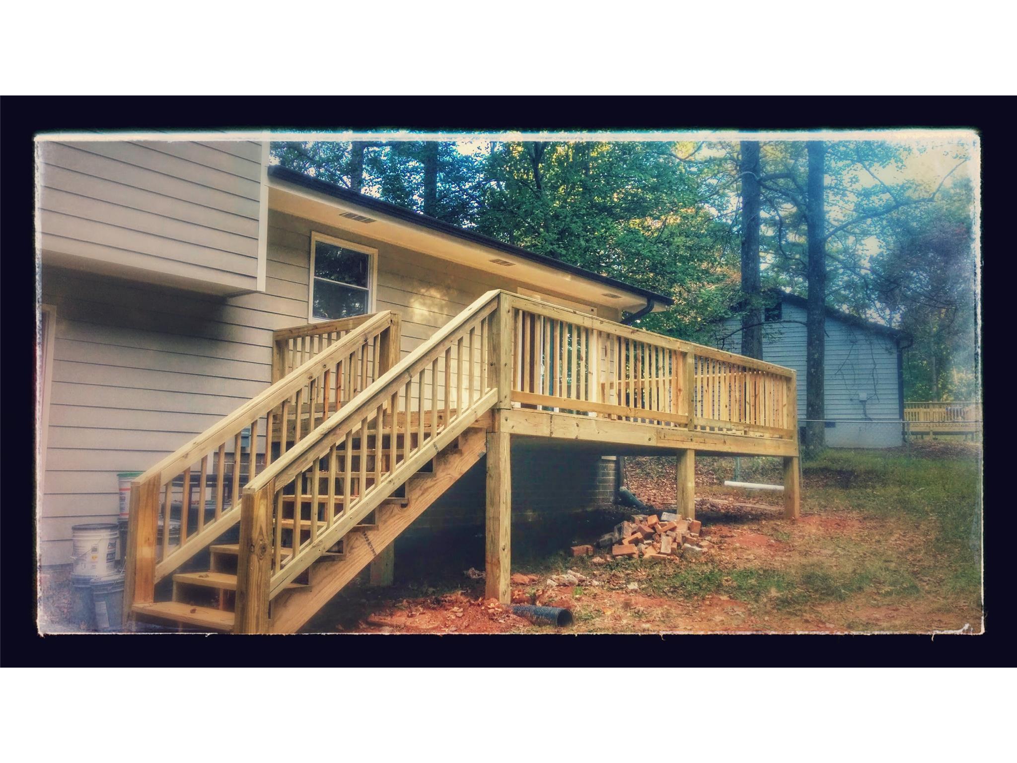 2747 King Arthur Ct, Buford, GA 30519 photo 3