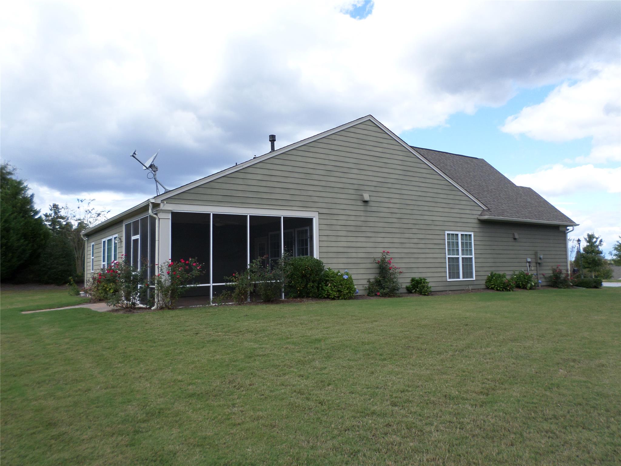 609 Pixie Ct, Griffin, GA 30223 photo 2