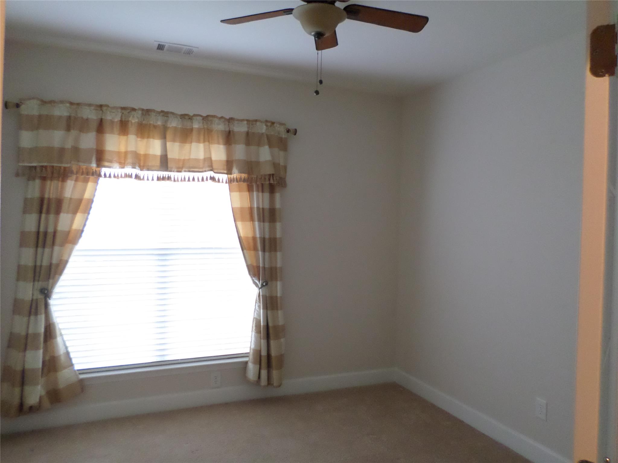 609 Pixie Ct, Griffin, GA 30223 photo 7