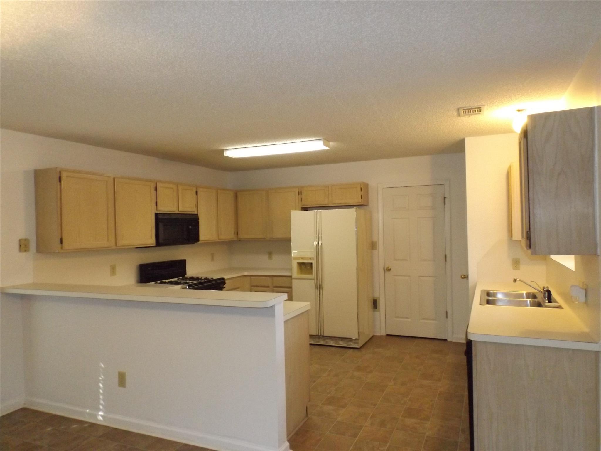 306 Eagle Ct, Stockbridge, GA 30281 photo 4