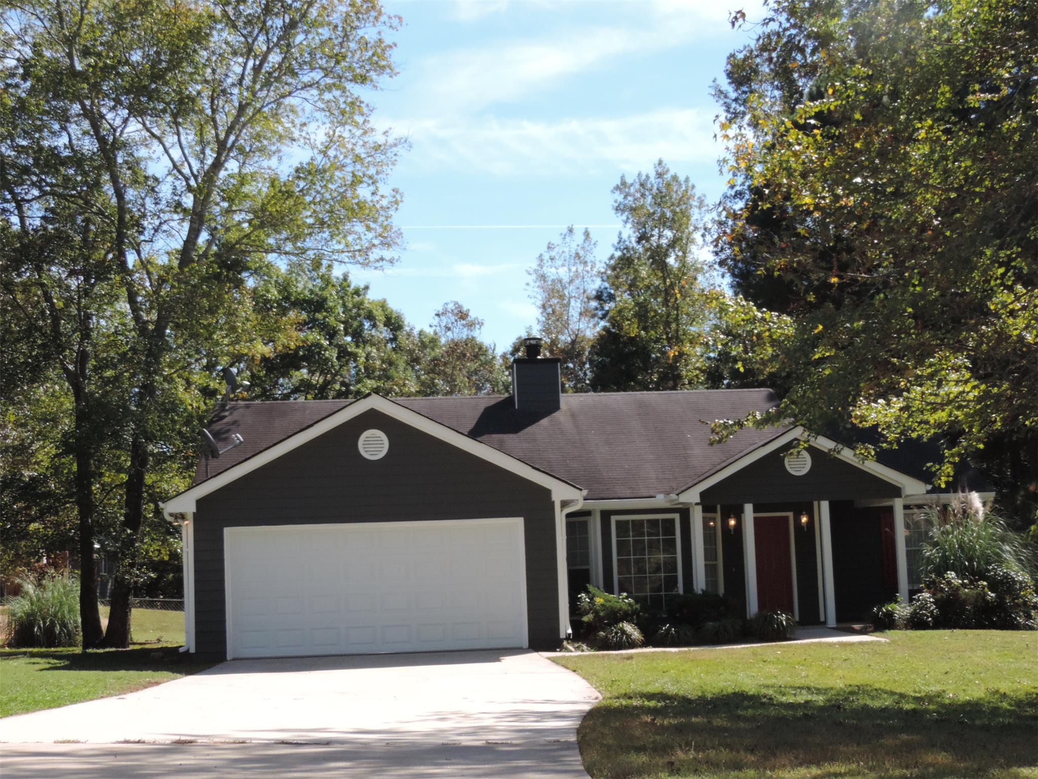 1934 Atha Woods Dr, Monroe, GA 30655 photo 4
