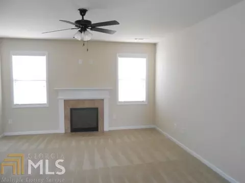 104 Meadows Walk, Byron, GA 31008 photo 4