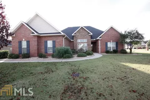 100 Barossa Ct, Warner Robins, GA 31088 photo 1