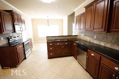 100 Barossa Ct, Warner Robins, GA 31088 photo 6