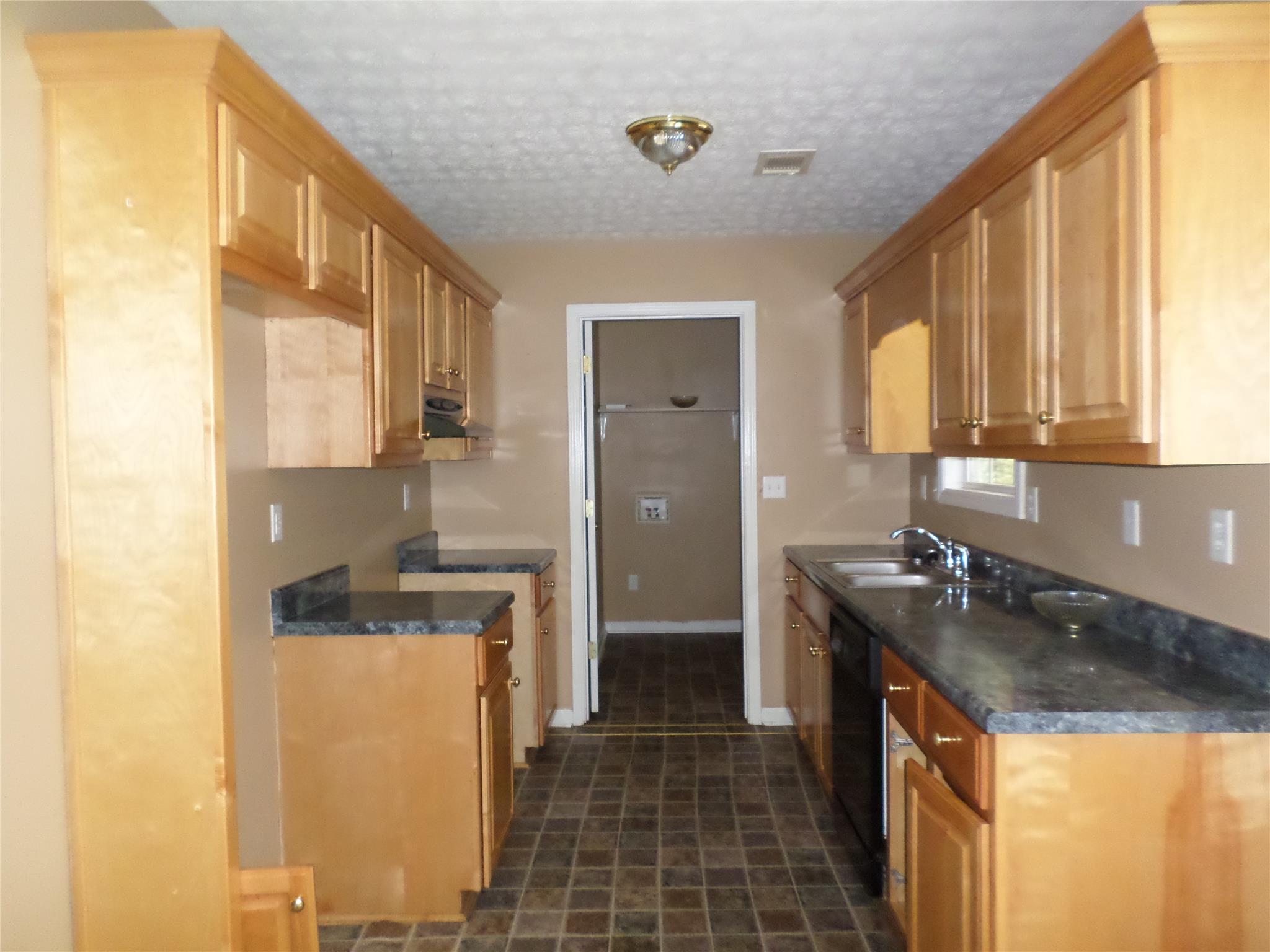 405 Dugdown Rd, Buchanan, GA 30113 photo 6