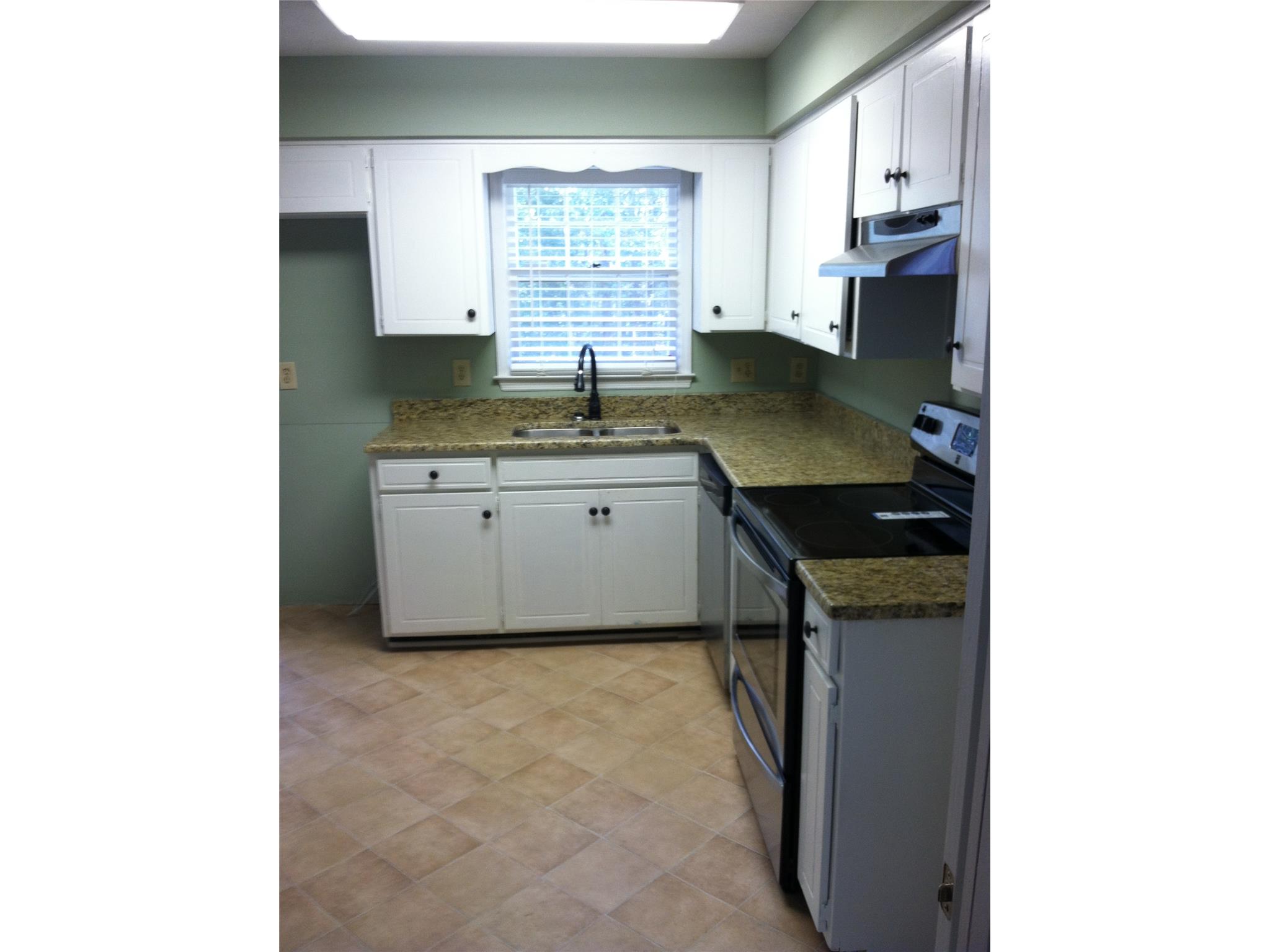 103 Oakdale Dr, Lagrange, GA 30240 photo 8