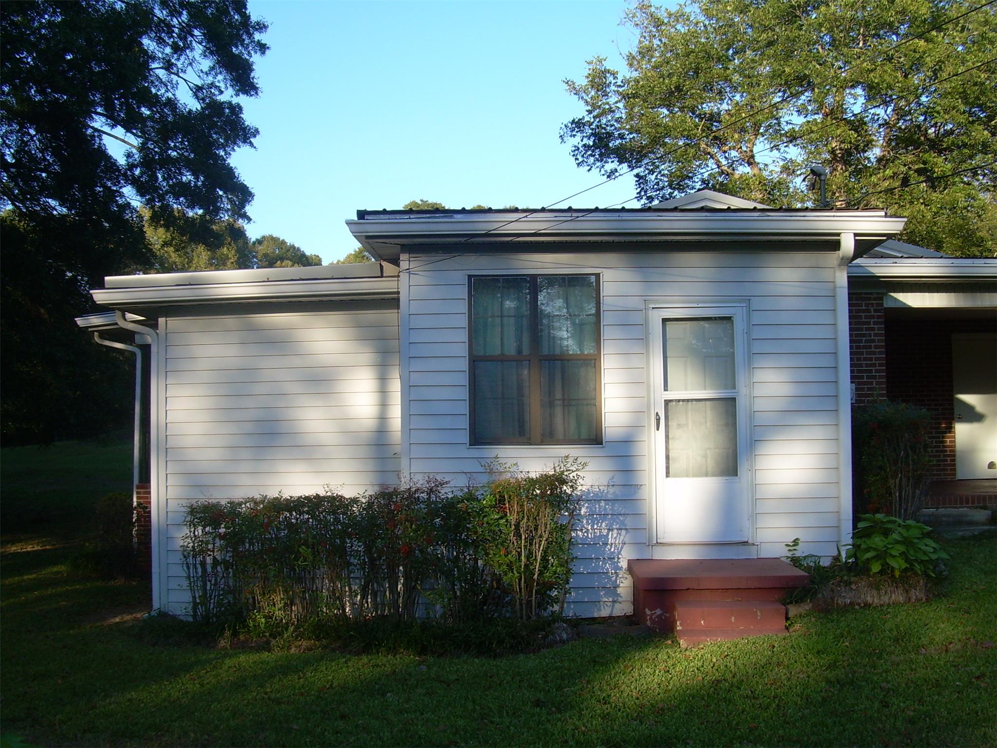 396 Scott St, Commerce, GA 30529 photo 3