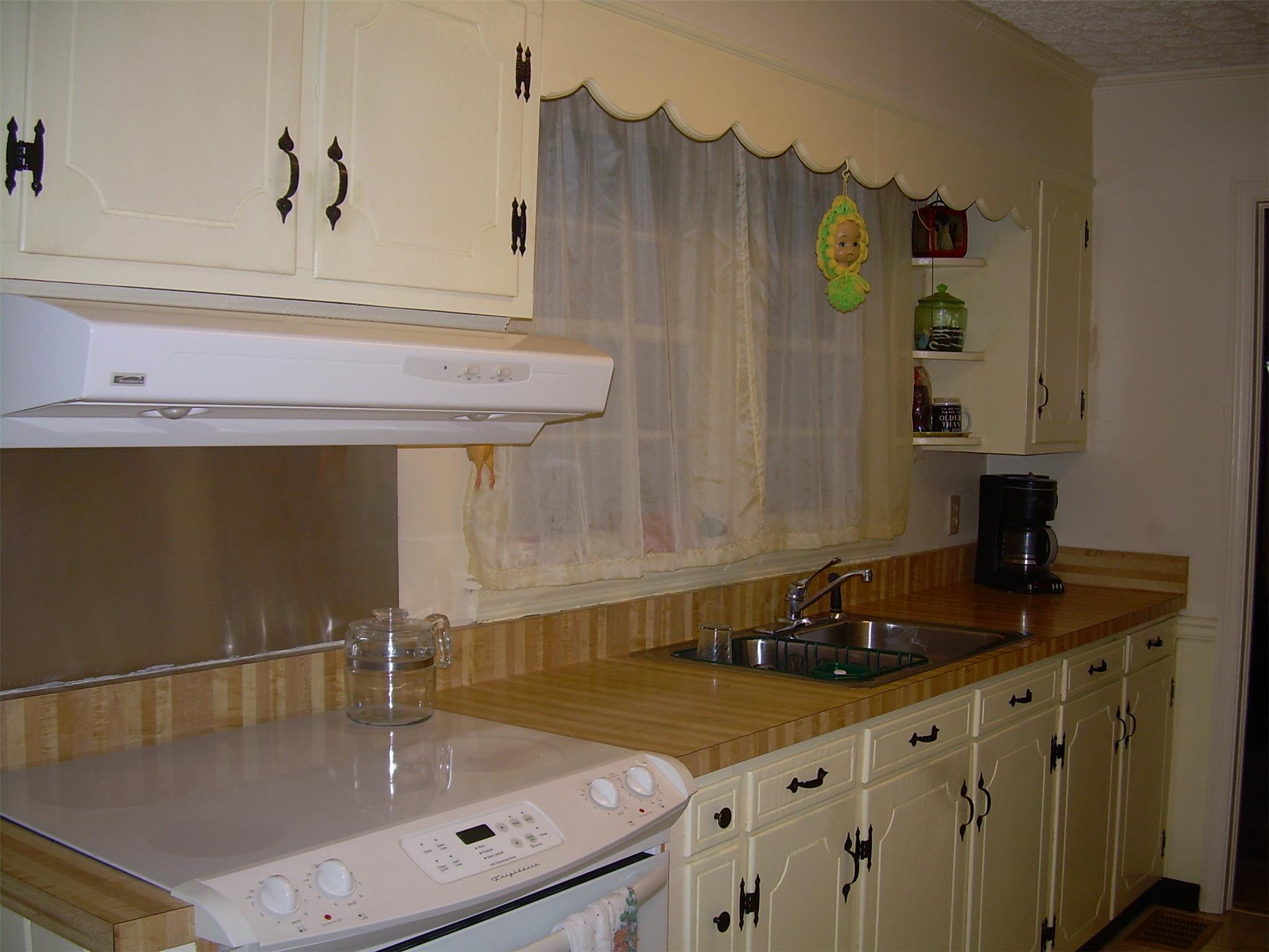 396 Scott St, Commerce, GA 30529 photo 7