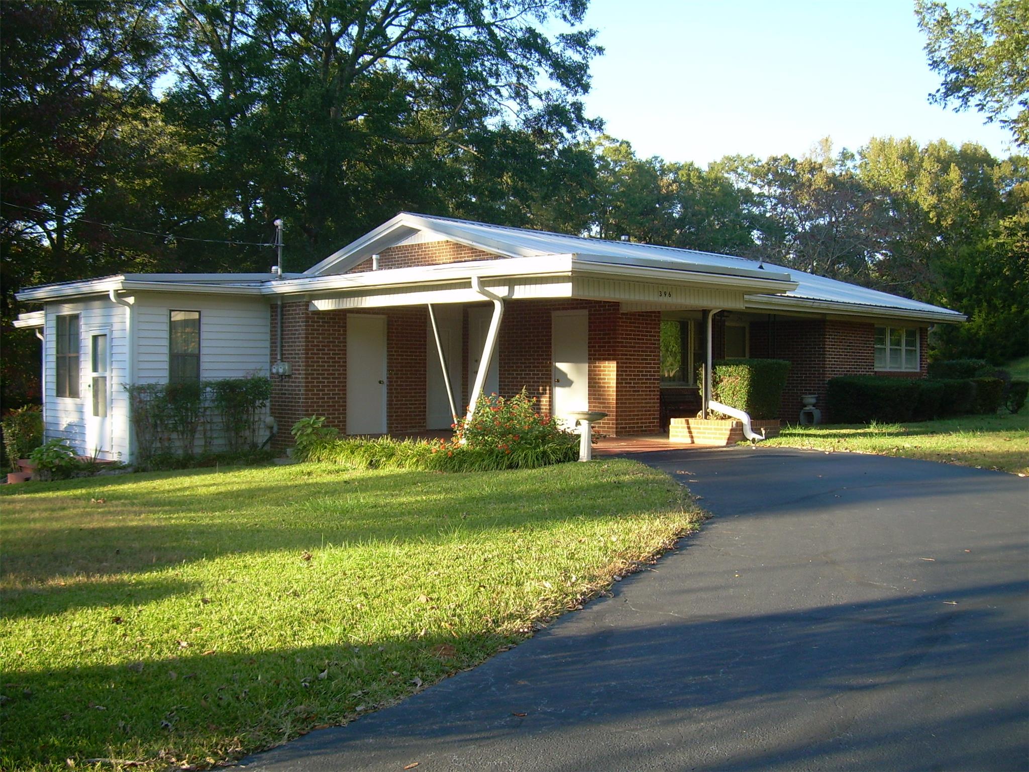 396 Scott St, Commerce, GA 30529 photo 2