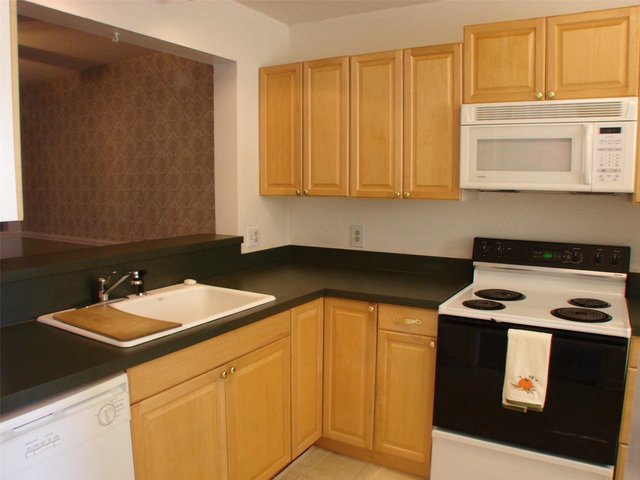 4135 Stillwater Dr, Duluth, GA 30096 photo 11