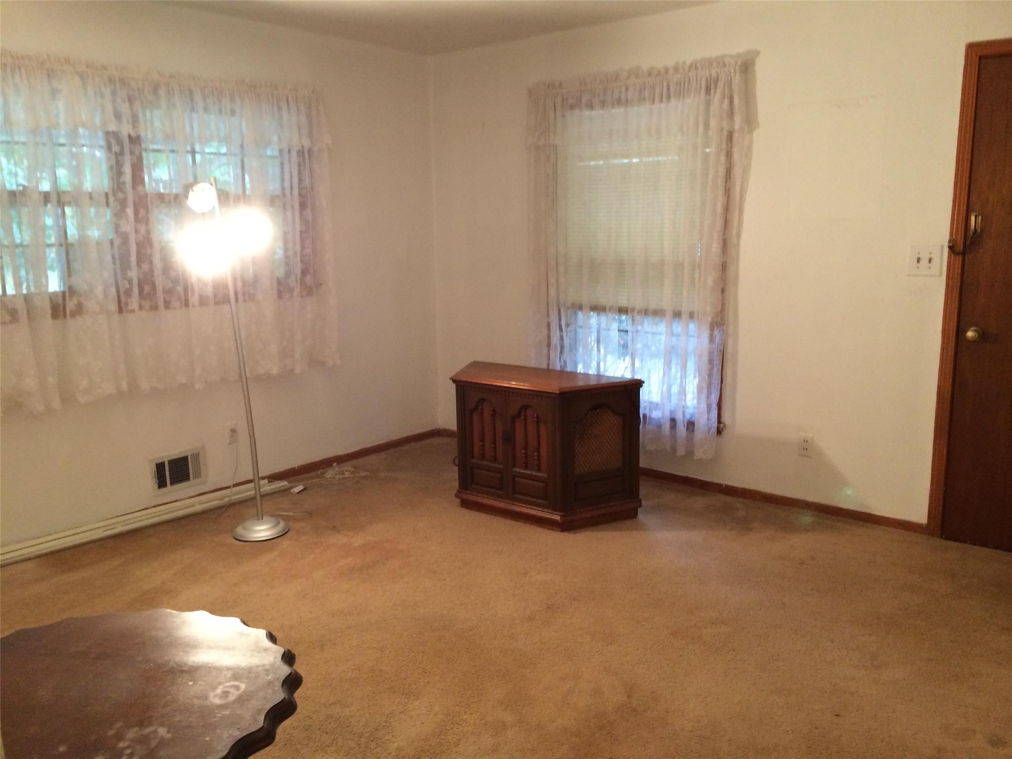 5910 Connie Cir, Rex, GA 30273 photo 3