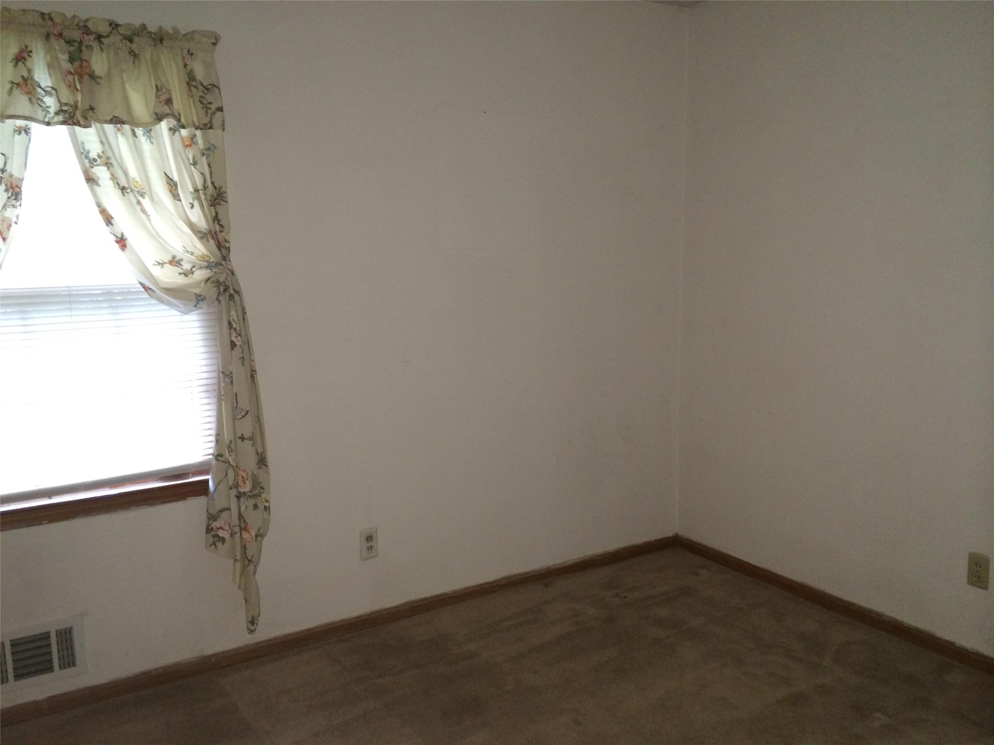 5910 Connie Cir, Rex, GA 30273 photo 5