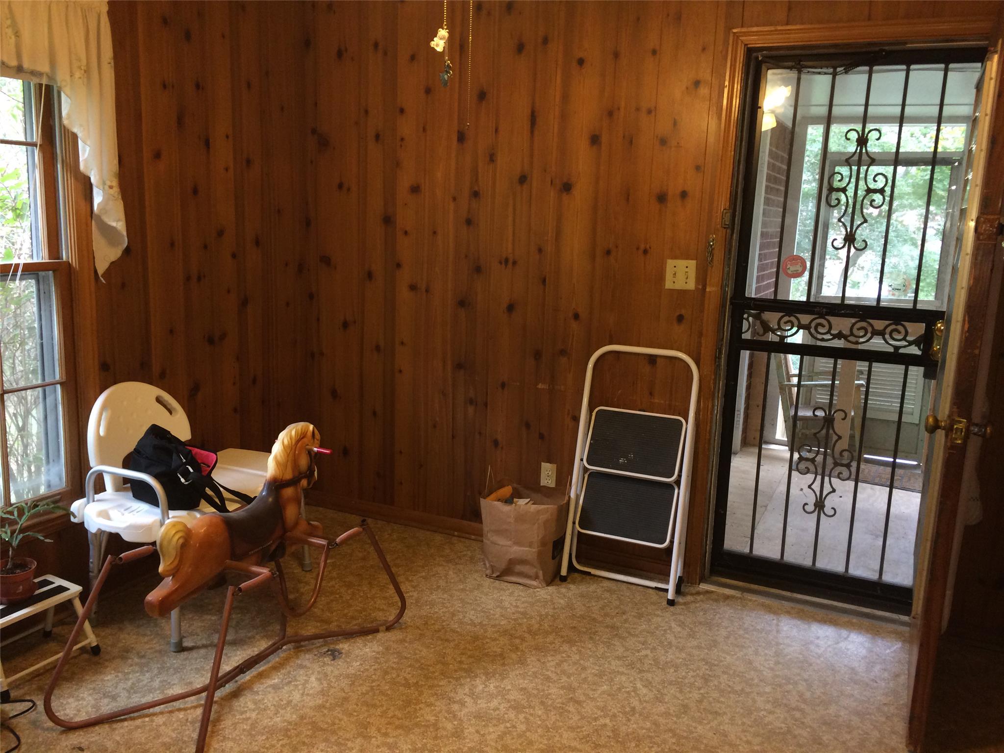 5910 Connie Cir, Rex, GA 30273 photo 7