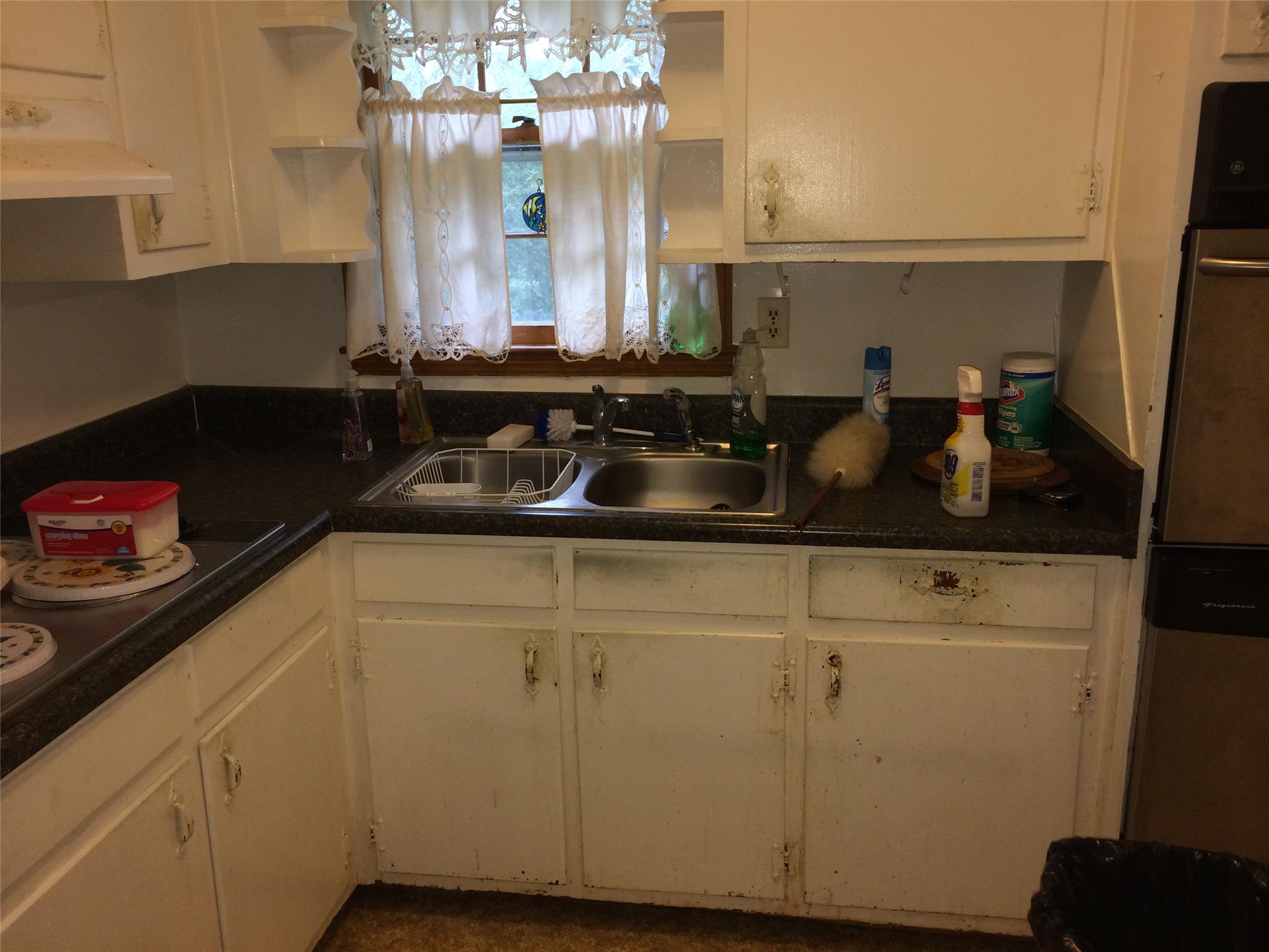 5910 Connie Cir, Rex, GA 30273 photo 6