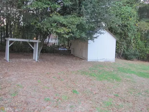 844 Lodgeview Dr, Bethlehem, GA 30620 photo 5
