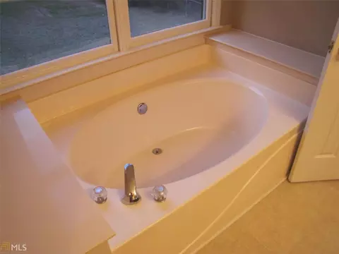 844 Lodgeview Dr, Bethlehem, GA 30620 photo 11