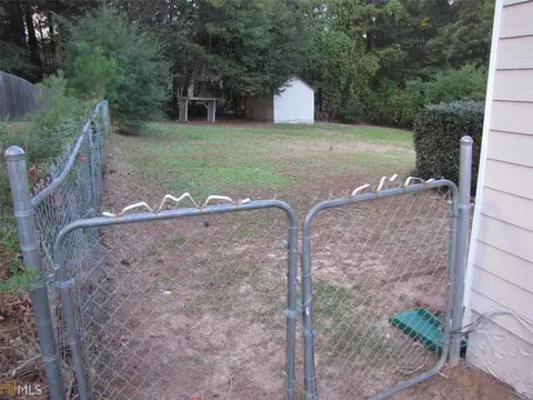 844 Lodgeview Dr, Bethlehem, GA 30620 photo 2
