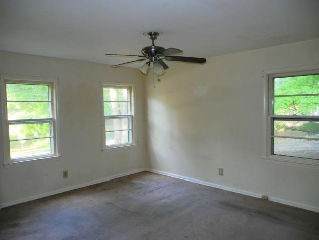 1465 Hammack Dr, Morrow, GA 30260 photo 5