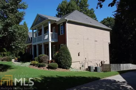 440 River Mist Dr, Suwanee, GA 30024 photo 3