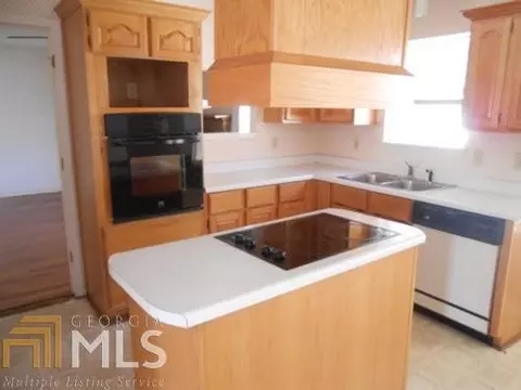 100 Ashton Dr, Warner Robins, GA 31093 photo 9