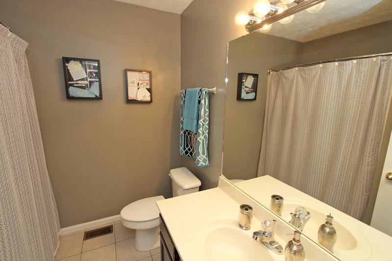 3900 Riversong Dr, Suwanee, GA 30024 photo 19