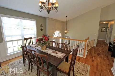 3900 Riversong Dr, Suwanee, GA 30024 photo 5