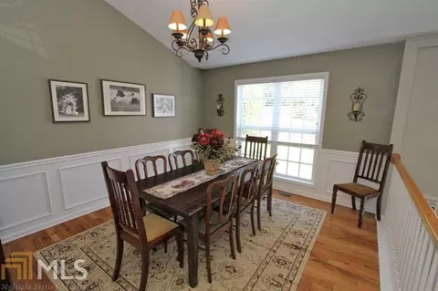 3900 Riversong Dr, Suwanee, GA 30024 photo 4