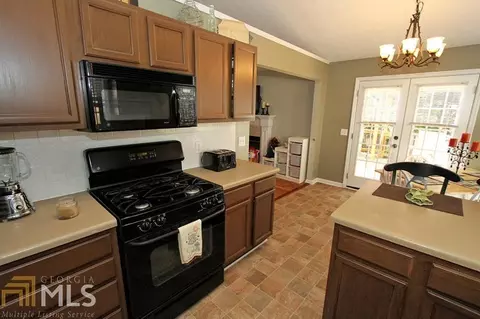 3900 Riversong Dr, Suwanee, GA 30024 photo 10