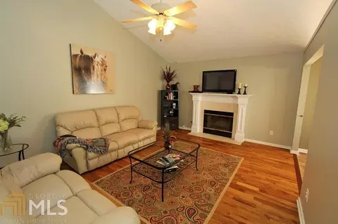 3900 Riversong Dr, Suwanee, GA 30024 photo 7