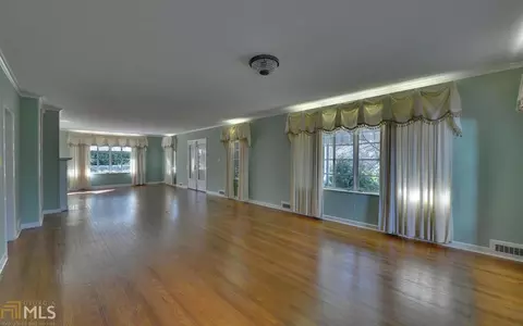 257 Chenocetah, Cornelia, GA 30531 photo 4