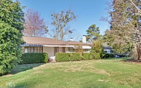 257 Chenocetah, Cornelia, GA 30531 photo 1