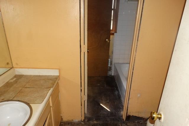 2435 Burton Cir, Morrow, GA 30260 photo 12