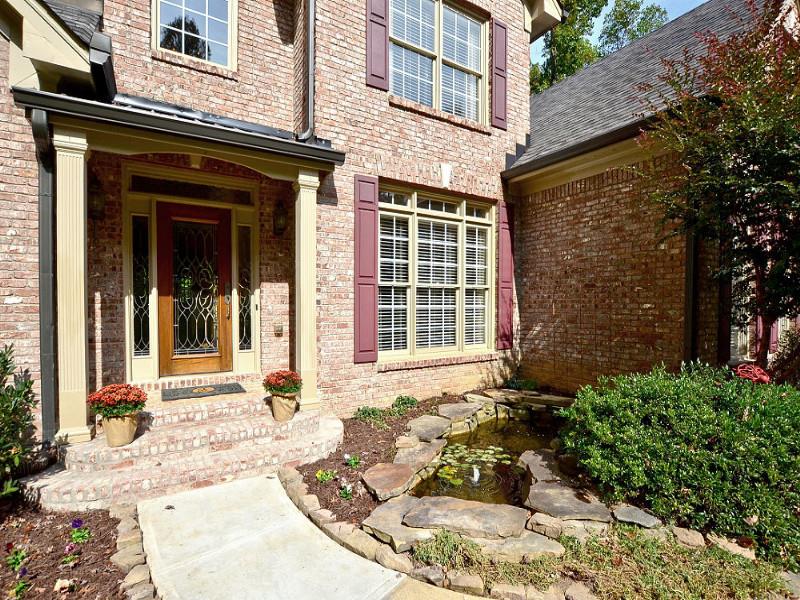 3500 Haddon Hall Dr, Buford, GA 30519 photo 2