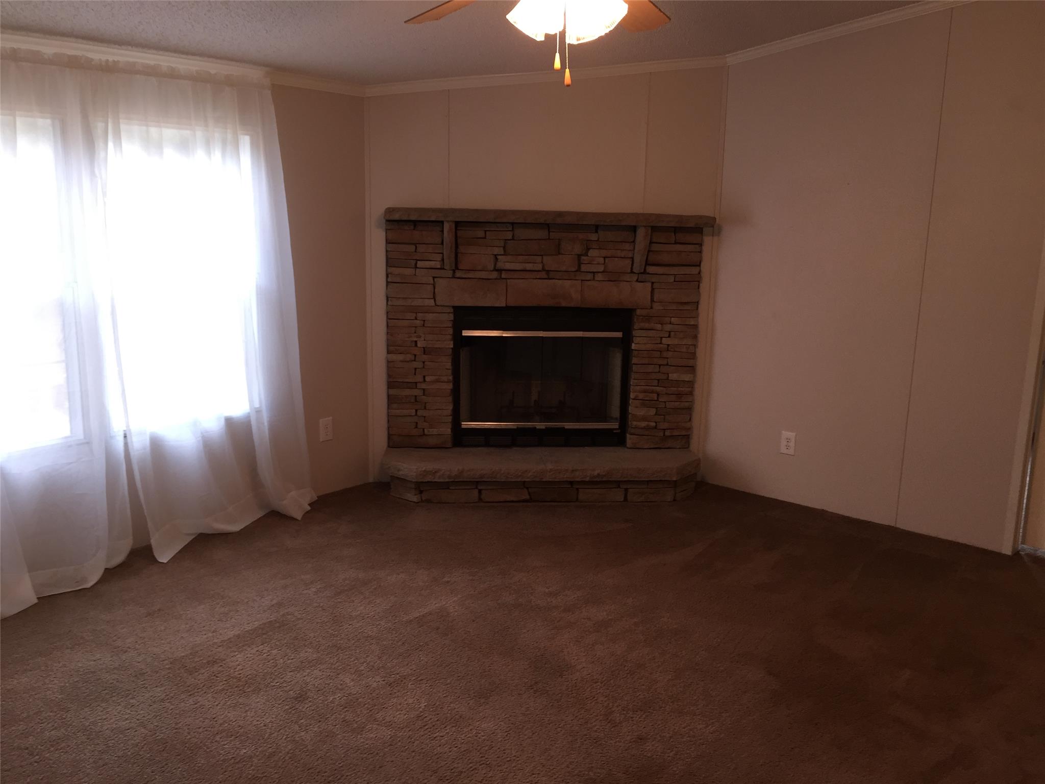 298 Hunt Rd, Lagrange, GA 30241 photo 5
